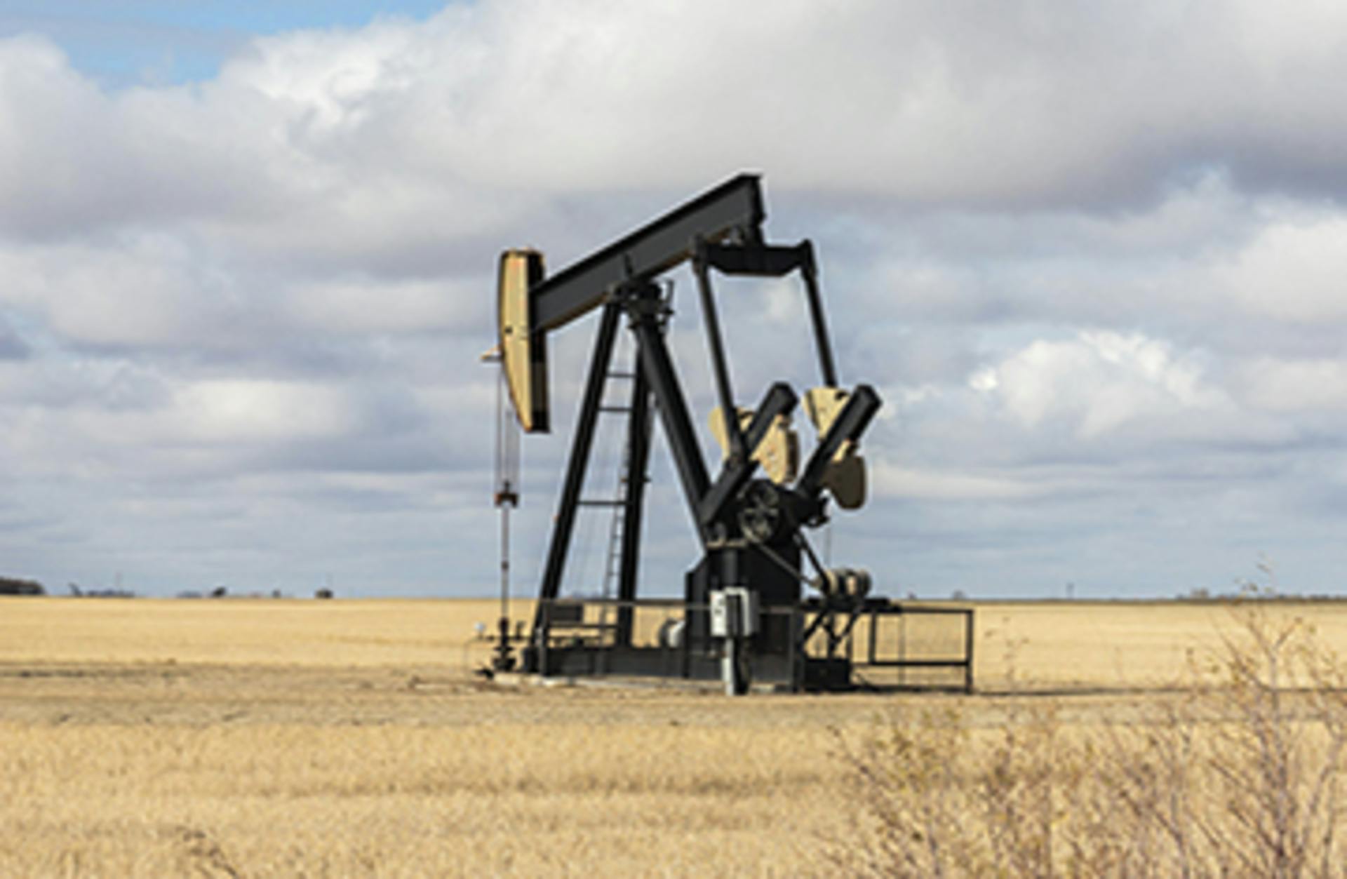 Oil Field iStock/ThinkStock