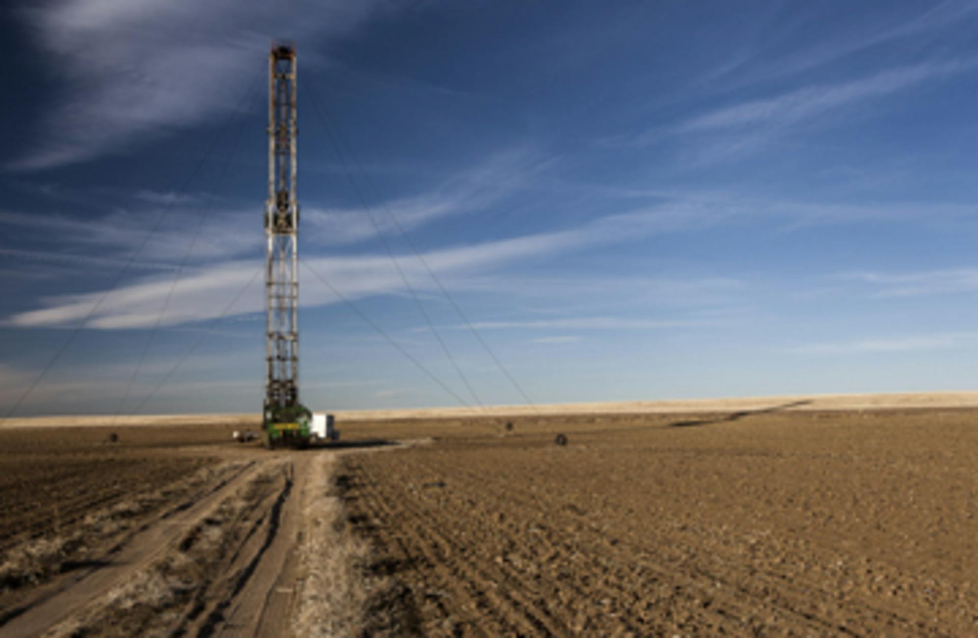 Hydraulic Fracturing LonnyG/iStock/ThinkStock