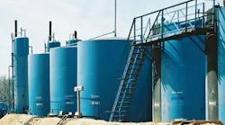 Oil storage tanks in a Houston, Texas oil field. Oil storage has become an increasingly important issue because the supply of available oil has increased. All images courtesy of Flow Research Inc.