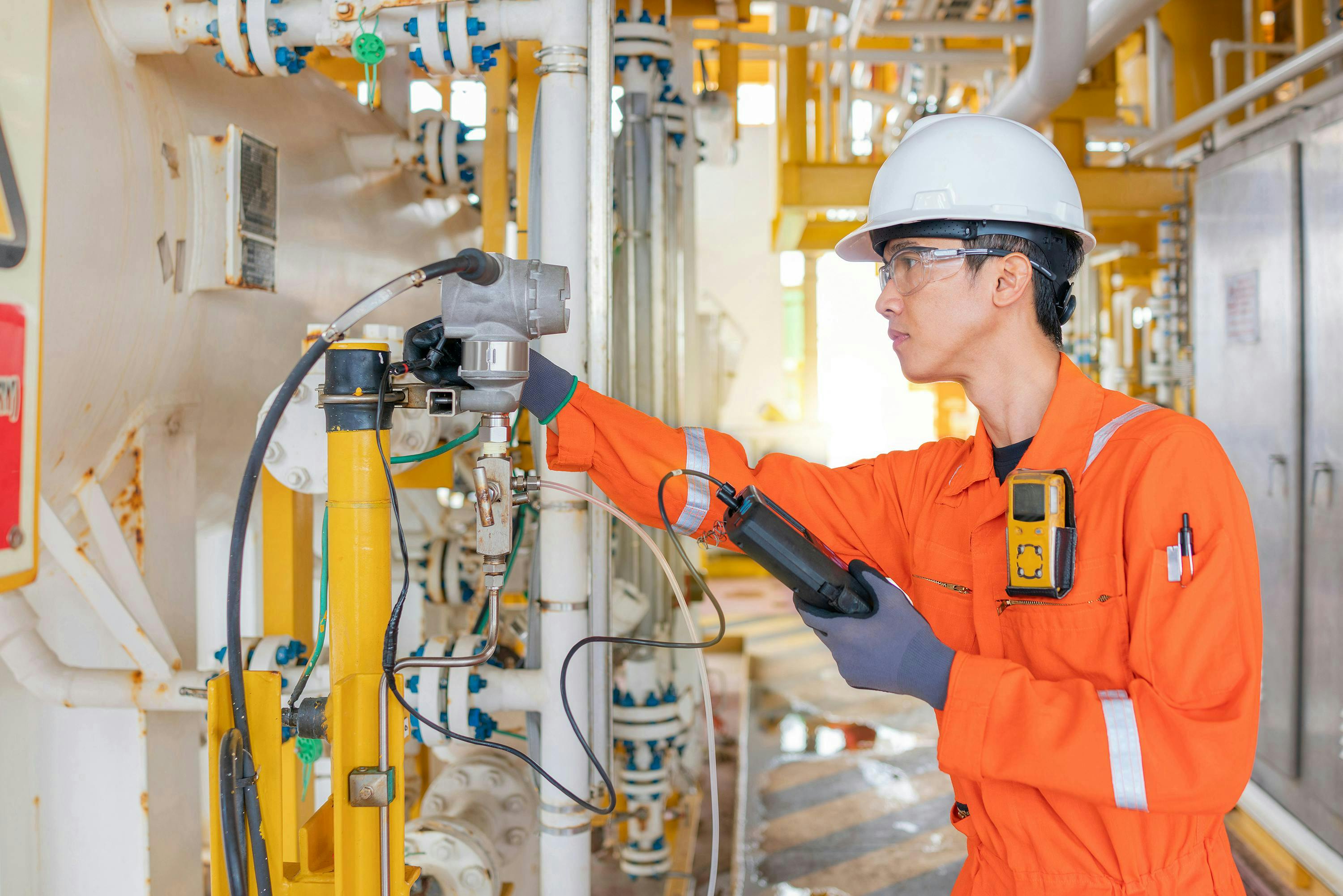 Figure 1: The traditional method for reading diagnostic data was via a hand-held communicator, but now there are more options, including Bluetooth.