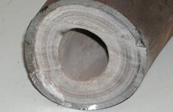 Limescale-in-pipe/Wikipedia Commons
