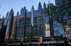 By David Brossard (One PPG Place Uploaded by GrapedApe) [CC-BY-SA-2.0 By David Brossard (One PPG Place Uploaded by GrapedApe) [CC-BY-SA-2.0