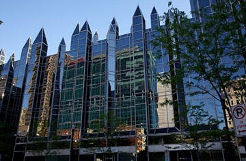 By David Brossard (One PPG Place Uploaded by GrapedApe) [CC-BY-SA-2.0