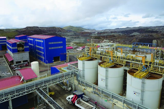 Volcan recently built its first silver leaching and smelting plant.