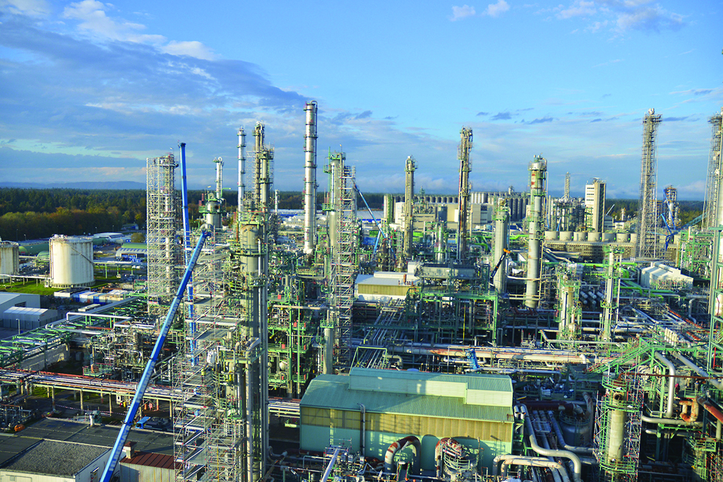 The OMV refinery in Burghausen in southeastern Bavaria, Germany has been continually improved and expanded since 1967. (Courtesy TUV SUD)