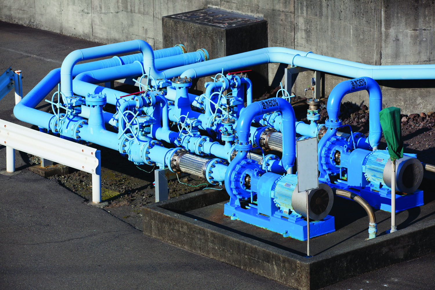 Image 1. When oil moves any appreciable distance through a pipeline, pumping stations maintain product throughput rates. All images courtesy of McCrometer