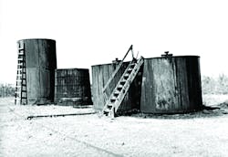 Photo 1 Oil Storage Wood Photo 1 Oil Storage Wood