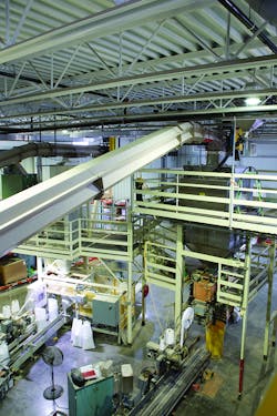 Gg 0357 Country Junction Feeds 059 Hi 800 Gg 0357 Country Junction Feeds 059 Hi 800