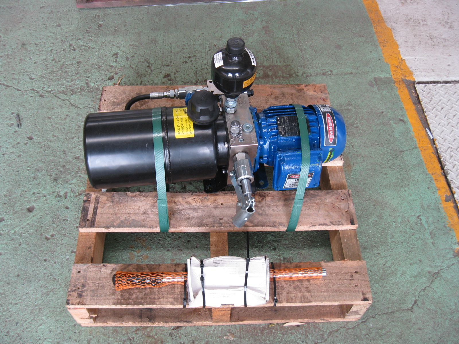 A hydraulic pump package. Photo courtesy of Amin Almasi.
