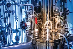 Stainless steel hydraulic fittings are best for sanitary applications like pharmaceutical and food processing. Stainless steel hydraulic fittings are best for sanitary applications like pharmaceutical and food processing.