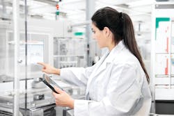 The Syntegon Technology experts examine each process step within the line, retrieve the data and compile this information in a comprehensive overview. The Syntegon Technology experts examine each process step within the line, retrieve the data and compile this information in a comprehensive overview.