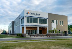 Gram Photo 5f061b3470431 Gram Photo 5f061b3470431