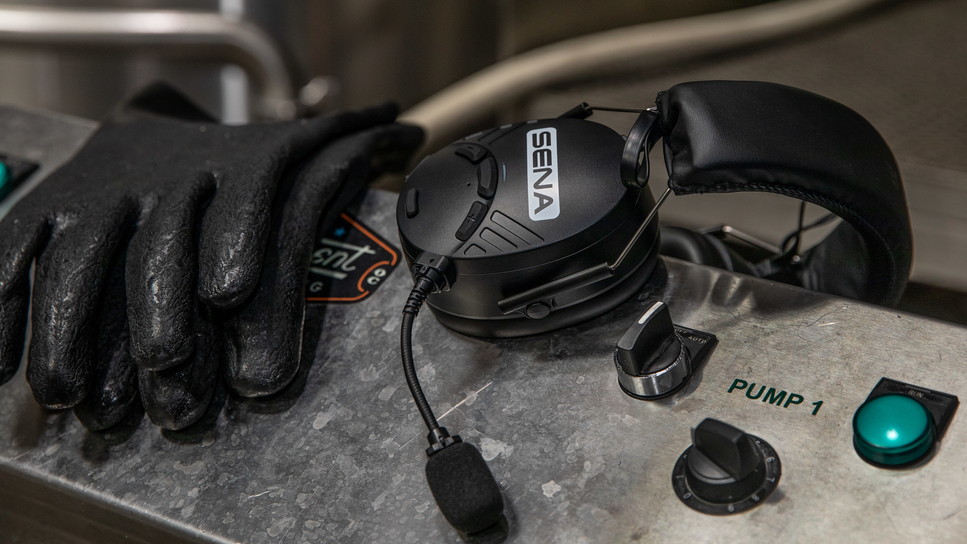 Industrial Tufftalk M 5fc3f8b357543