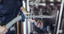 A hose assembly’s rubber rings protect the ends and extend hose life. A hose assembly’s rubber rings protect the ends and extend hose life.