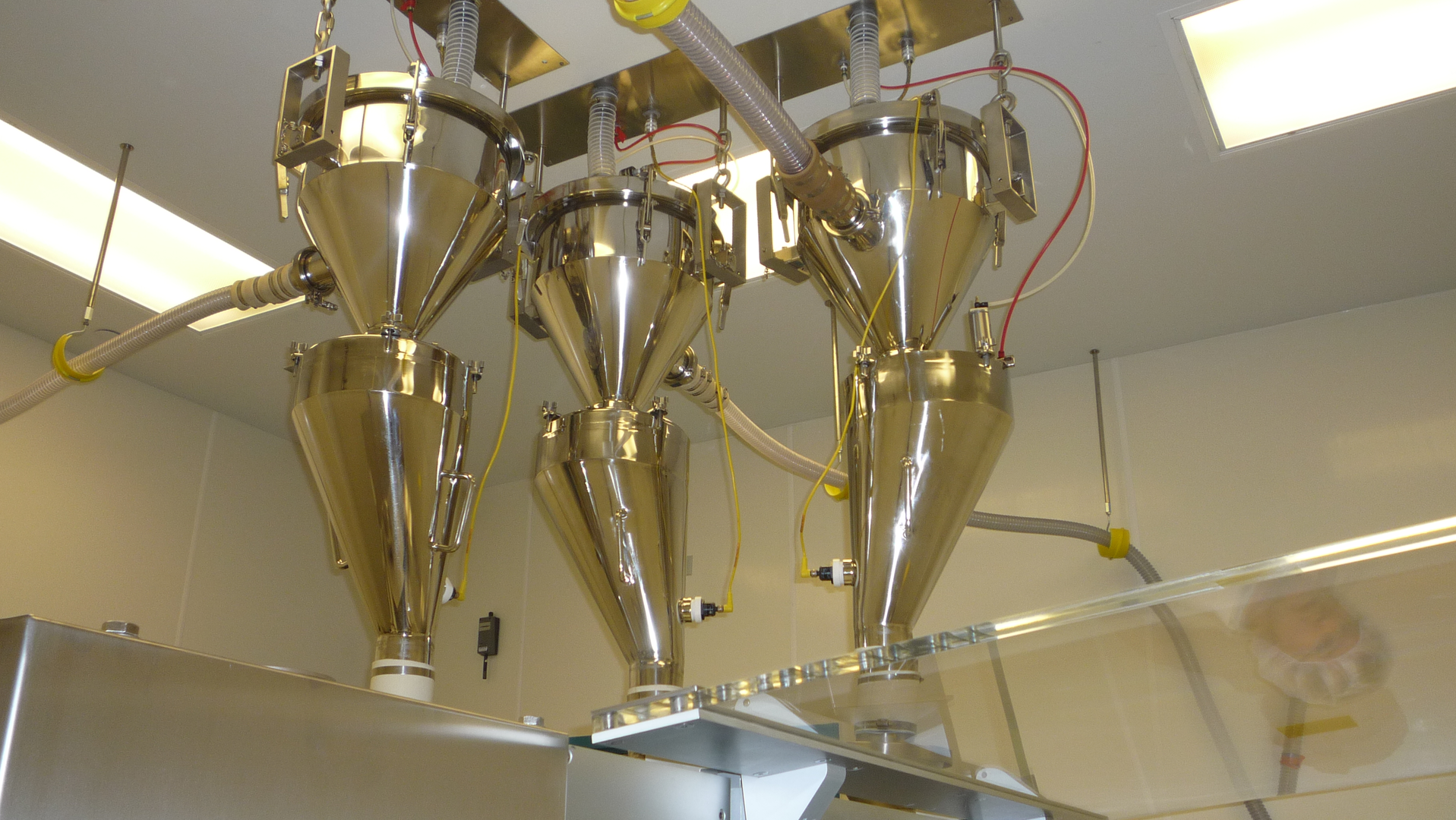 Sanitary vacuum conveyor designs are required for manufacturers in industries such as foods, pharmaceuticals, nutraceuticals, cosmetics and CBD, where stringent FDA and USDA sanitary regulations require extensive cleaning.