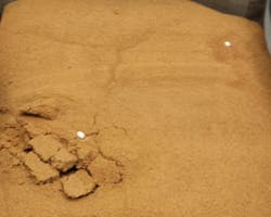 Photo 2: Self-heating may negatively impact product quality. Photo 2: Self-heating may negatively impact product quality.