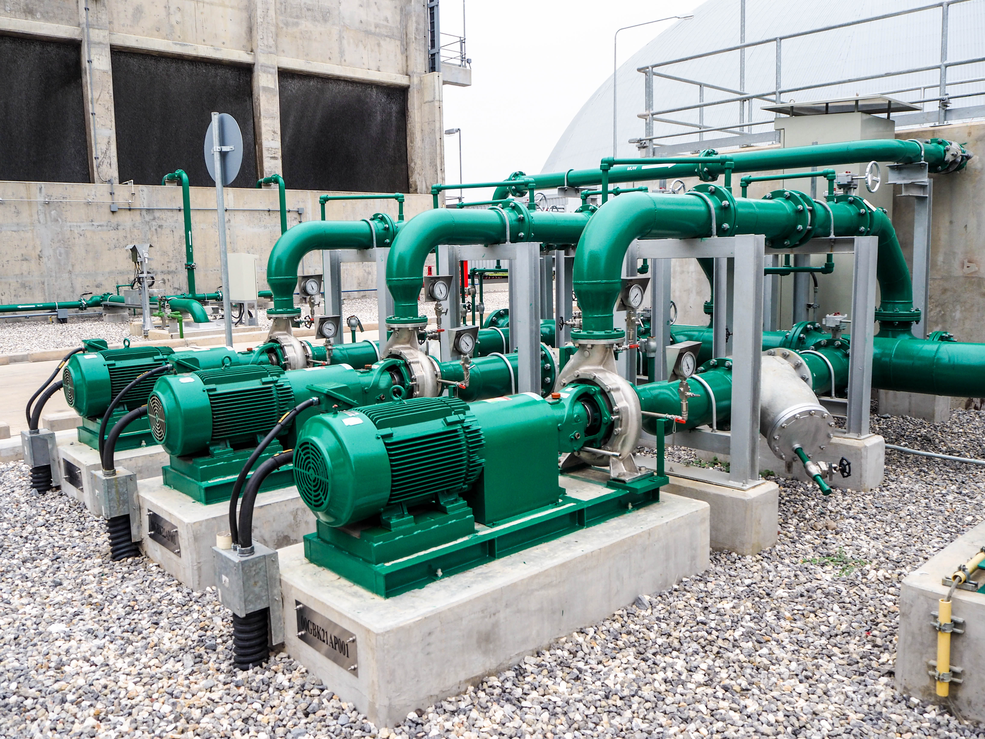 Many types of new and retrofit motorized machinery and processing equipment are using intelligent VFDs due to the performance and operating cost advantages. Redundancy at the field network and the controller is now economical and practical even for smaller applications.