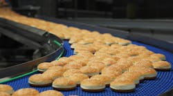 Syntegon&apos;s packaging solutions ensure fast transfers, distribution, feeding, grouping and packaging of bakery products such as hamburger buns.