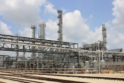 Positive displacement pumps are a suitable choice for chemical process plants, a place where centrifugal pumps are common. One feature of positive displacement pumps is their ability to always achieve peak efficiency, no matter the changes in operating environment. Positive displacement pumps are a suitable choice for chemical process plants, a place where centrifugal pumps are common. One feature of positive displacement pumps is their ability to always achieve peak efficiency, no matter the changes in operating environment.