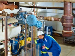 Figure 2: Emerson's Rosemount™ 708 Wireless Acoustic Transmitter provides visibility into steam trap operation and condition by analyzing ultrasonic noise signatures. Figure 2: Emerson's Rosemount™ 708 Wireless Acoustic Transmitter provides visibility into steam trap operation and condition by analyzing ultrasonic noise signatures.