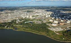 Honeywell today announced that ExxonMobil will deploy one of Honeywell's carbon capture technologies – Honeywell's CO2 Fractionation and Hydrogen Purification System - at its integrated complex in Baytown, Texas. Honeywell today announced that ExxonMobil will deploy one of Honeywell's carbon capture technologies – Honeywell's CO2 Fractionation and Hydrogen Purification System - at its integrated complex in Baytown, Texas.