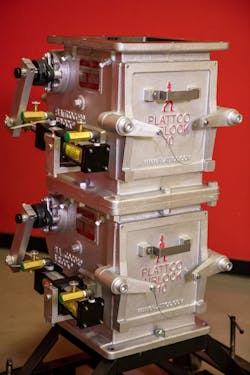 Figure 3: Double dump valve. Figure 3: Double dump valve.