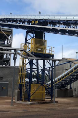 A horizontal takeup on a takeup platform. A horizontal takeup on a takeup platform.