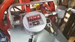 A view of a sensor mounted on a filter cart, reporting the particle count. A view of a sensor mounted on a filter cart, reporting the particle count.