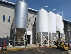 Smooth-wall (pre-welded) silos are usually ideal and are typically made of carbon steel that is powder-coated on the outside to protect it from the elements. Smooth-wall (pre-welded) silos are usually ideal and are typically made of carbon steel that is powder-coated on the outside to protect it from the elements.