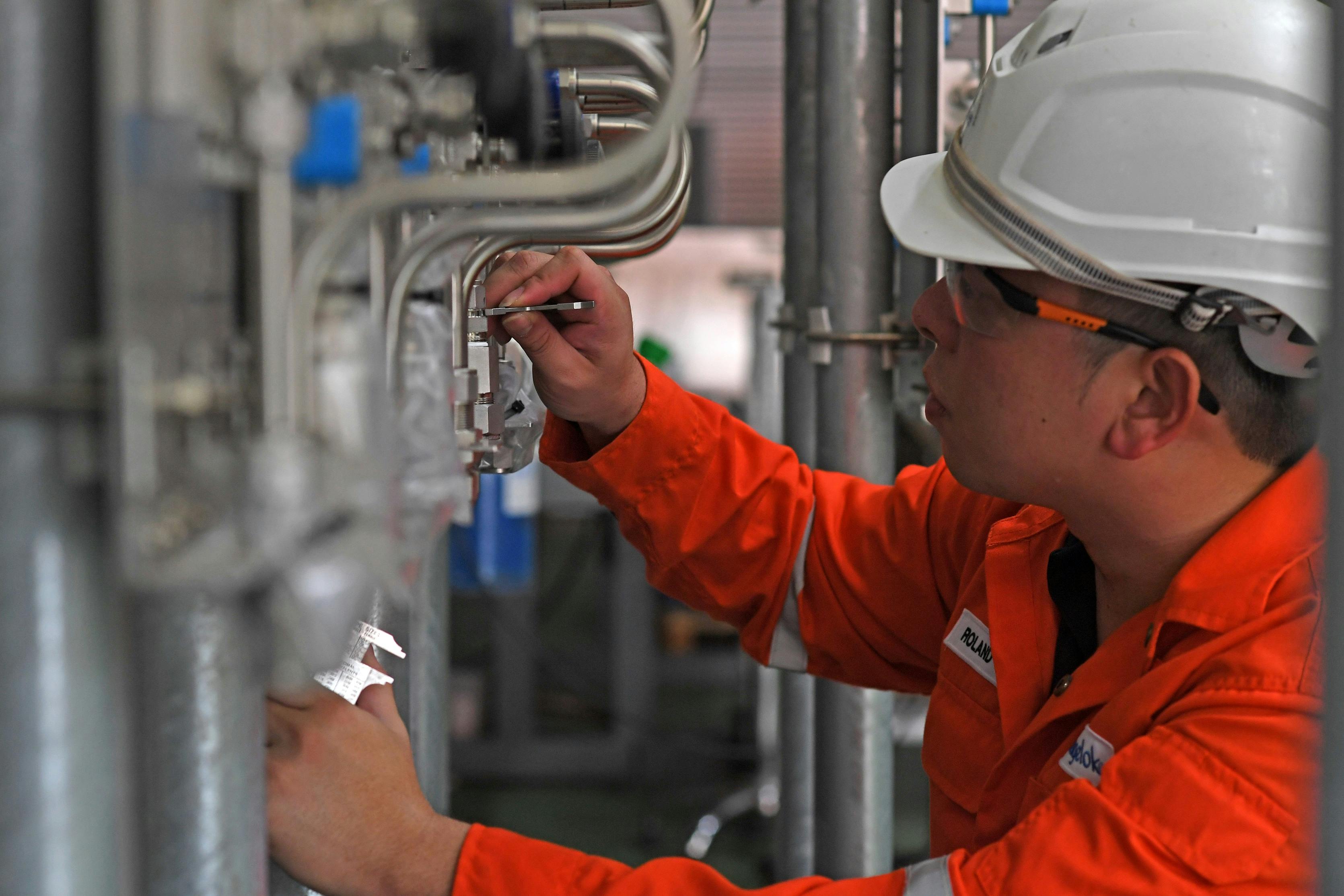 Technicians must use a gap inspection tool after initial fitting installation to ensure the fitting has been tightened sufficiently to prevent leaks.