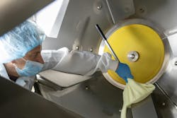 Internal mixing flights impart a tumble-turn-cut-fold action that produces a homogeneous blend with no heat, shear or stratification. The gentle four-way mixing action leaves almost no residue, simplifying cleaning between batches. Internal mixing flights impart a tumble-turn-cut-fold action that produces a homogeneous blend with no heat, shear or stratification. The gentle four-way mixing action leaves almost no residue, simplifying cleaning between batches.