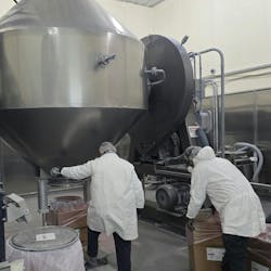 6786ecd2edcdda5be22e5e94 Advanced Powder Solutions Discharging The 150 Cf 6786ecd2edcdda5be22e5e94 Advanced Powder Solutions Discharging The 150 Cf