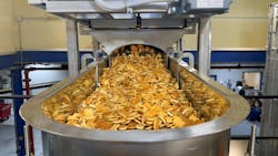 With an electromagnetic feeder, the feeding process initiates or ends without delay as soon as power is supplied or cut off from the feeder, allowing for rapid on/off cycling. With an electromagnetic feeder, the feeding process initiates or ends without delay as soon as power is supplied or cut off from the feeder, allowing for rapid on/off cycling.