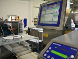 Mettler-Toledo's CM combination checkweigher and metal detector. Mettler-Toledo's CM combination checkweigher and metal detector.