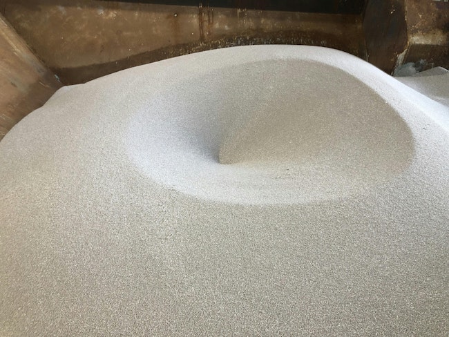 Bulk solid material in storage vessel