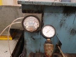 Magnehelic gauge Magnehelic gauge
