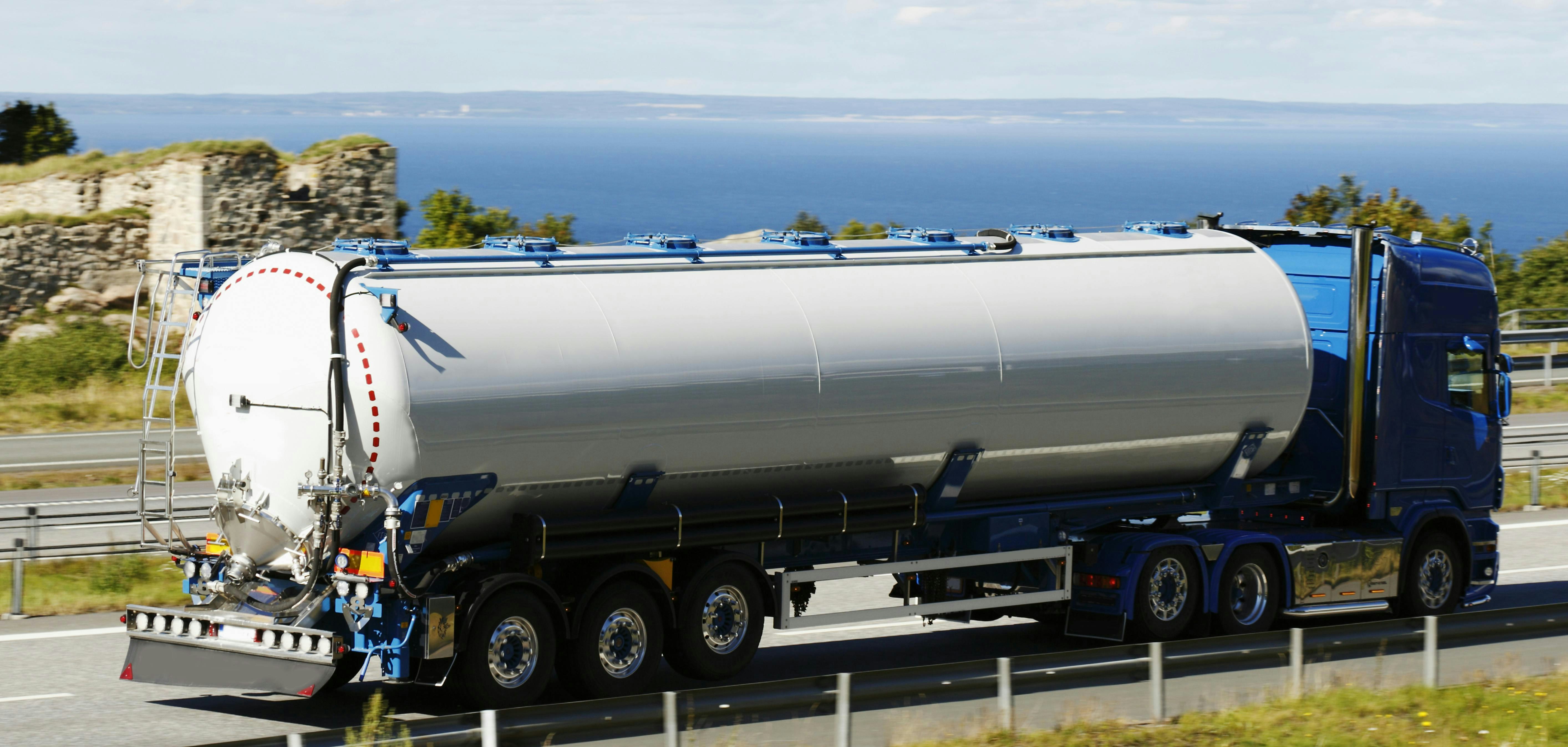 69a06e132fe1b0ac06b4263a Dreamstime Xxl 33633739