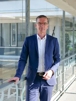 Dr. Jorg Ulrich Dr. Jorg Ulrich