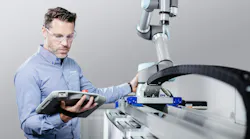 The Thomson Movotrak™ Cobot Transfer Unit (CTU) is the first collaborative 7th axis, designed to add up to 10 meters of horizontal operating range to cobot applications. The Thomson Movotrak™ Cobot Transfer Unit (CTU) is the first collaborative 7th axis, designed to add up to 10 meters of horizontal operating range to cobot applications.