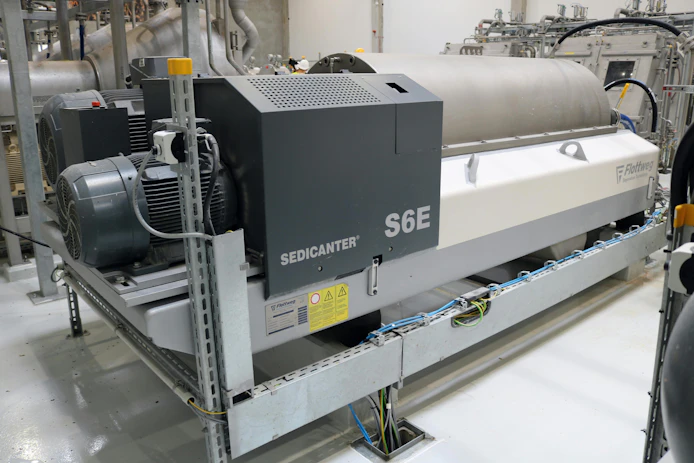 Sedicanters are particularly effective when handling suspensions with high solids content and fine particles, making them suitable for many fermentation applications.