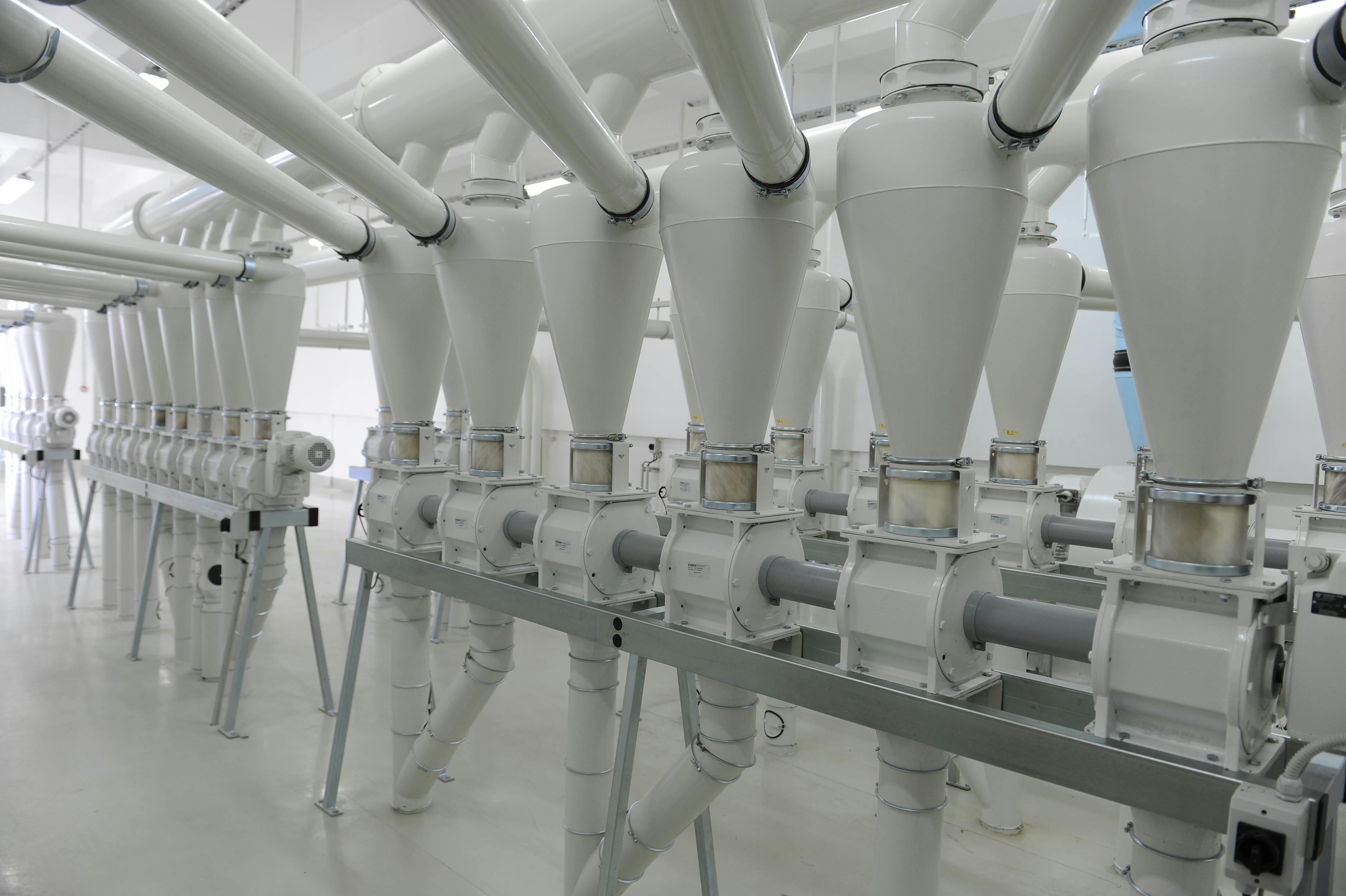 Pneumatic conveying systems